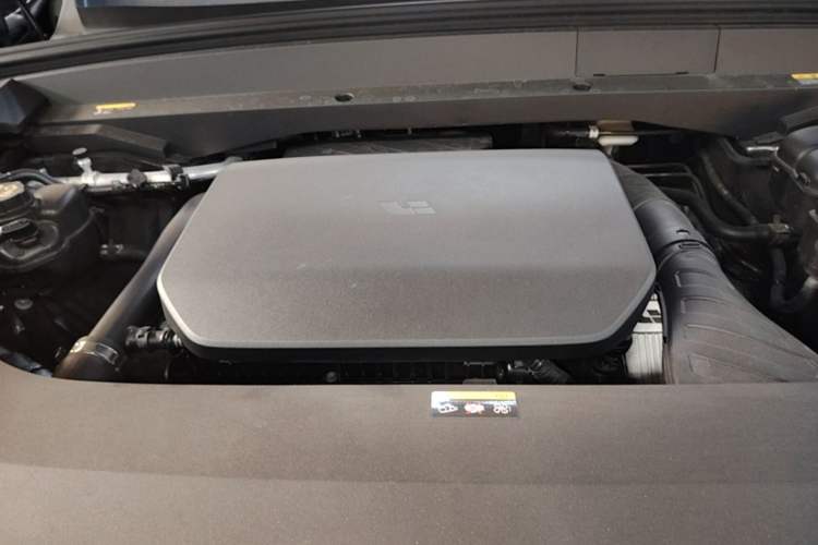 Used Li Auto L9 2024 Ultra Model Engine Bay