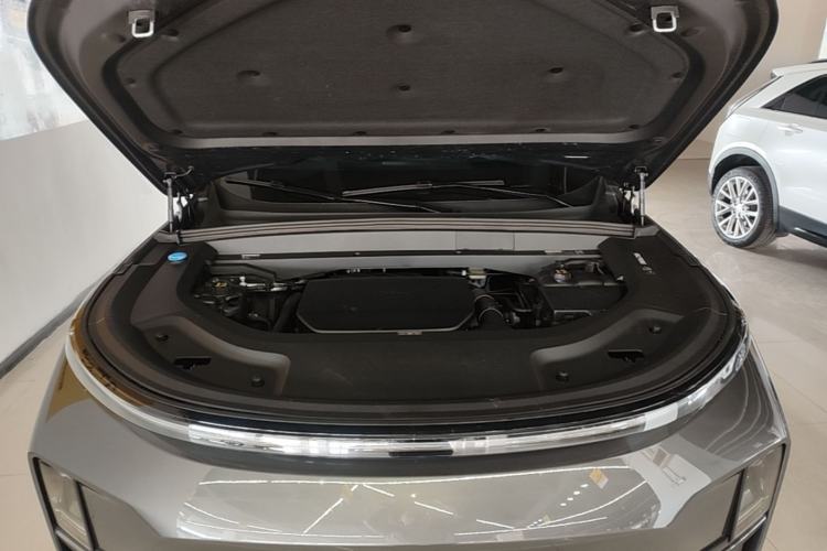 Used Li Auto L9 2024 Ultra Model Engine Bay
