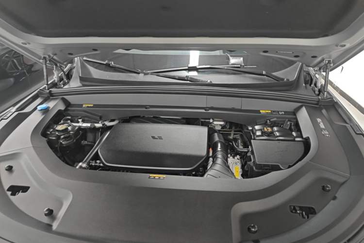 Used Li Auto L9 2024 Ultra Model Engine Bay