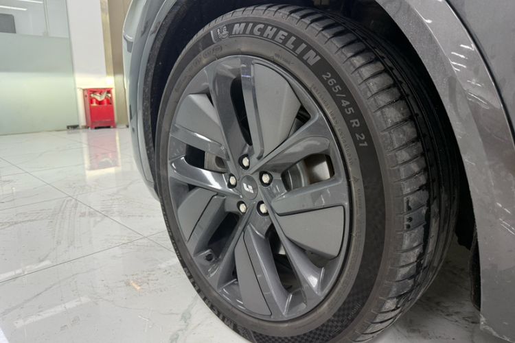 Used Li Auto L9 2024 Ultra Model Exterior 1