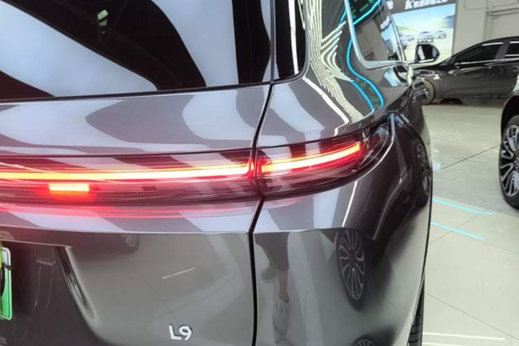 Used Li Auto L9 2024 Ultra Model Exterior 3