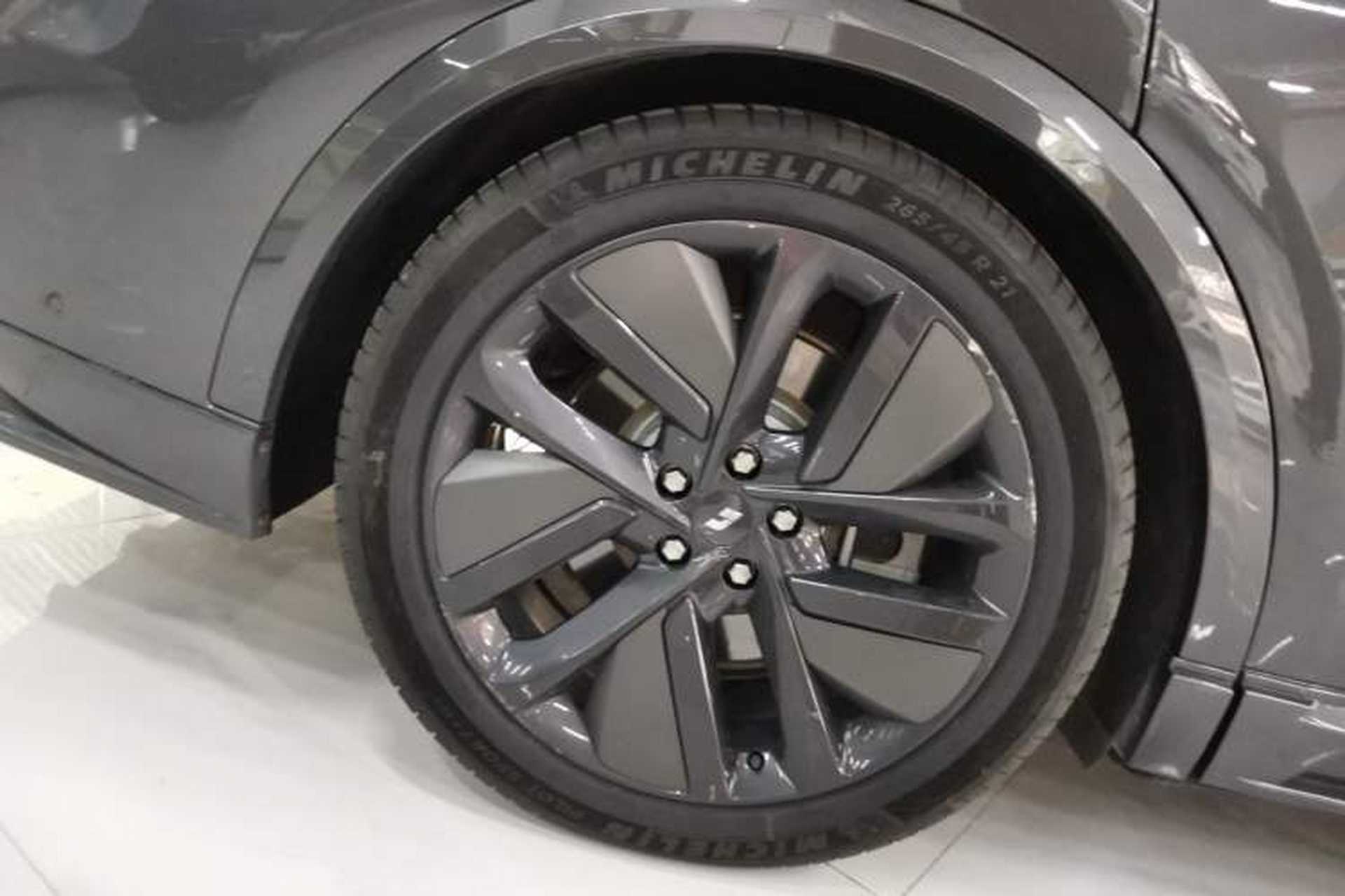 Used Li Auto L9 2024 Ultra Model Exterior 4