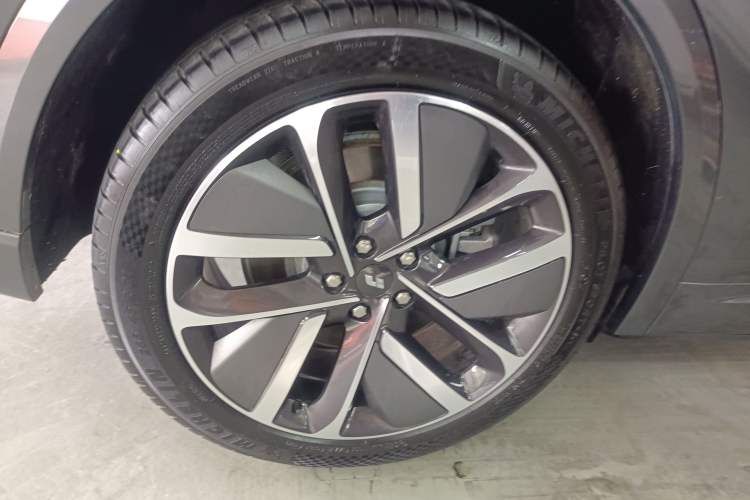 Used Li Auto L9 2024 Ultra Model Exterior 5