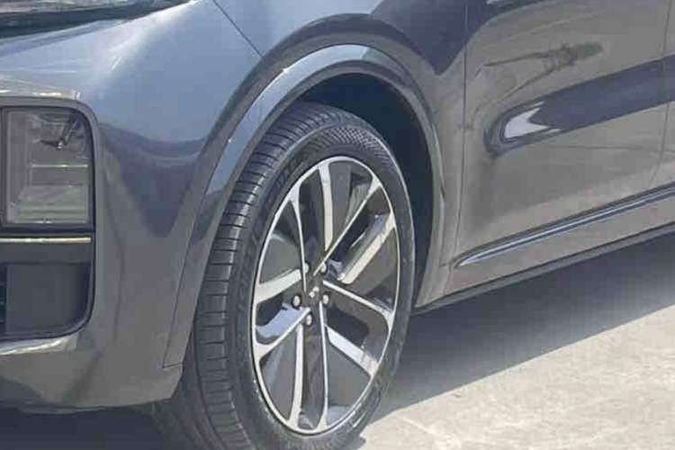 Used Li Auto L9 2024 Ultra Model Exterior 5