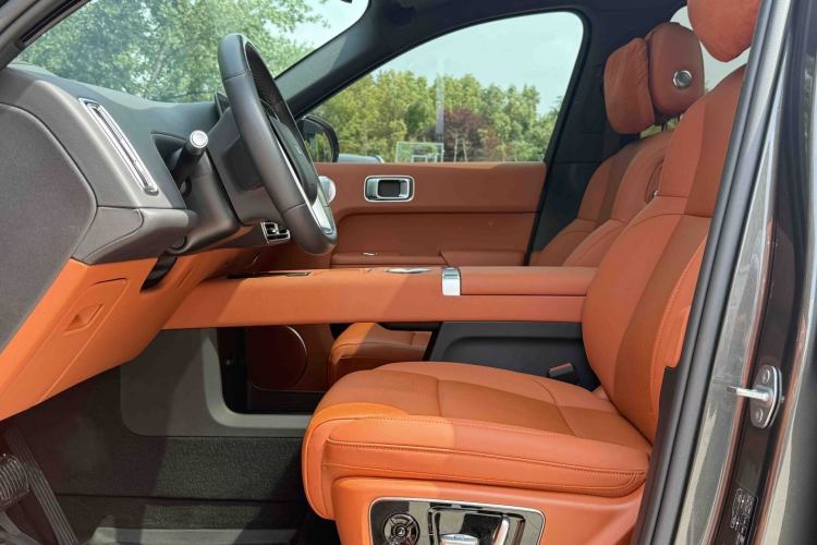 Used Li Auto L9 2024 Pro Model Interior 1