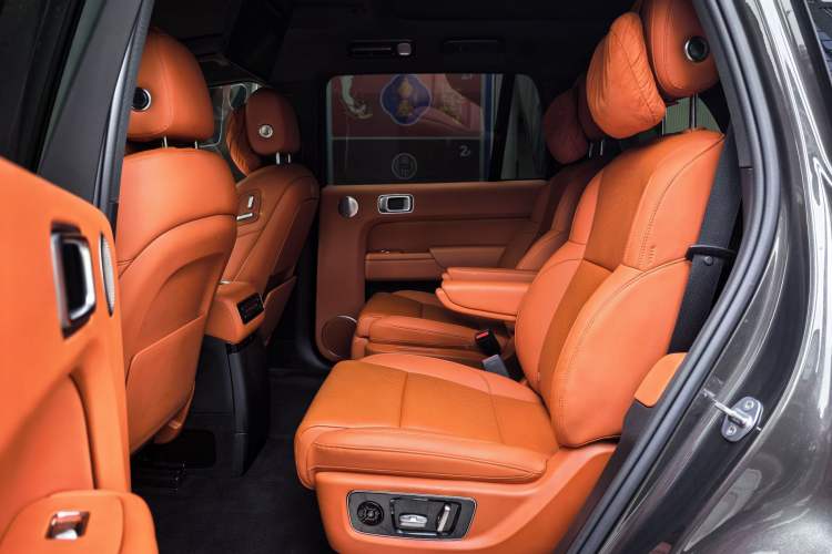 Used Li Auto L9 2024 Ultra Model Interior 1