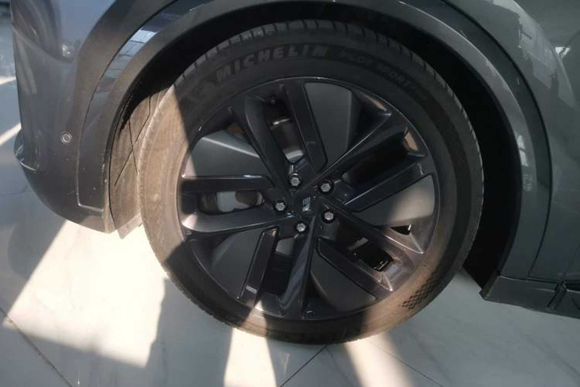 Used Li Auto L9 2024 Ultra Model Left Front Wheel Hub