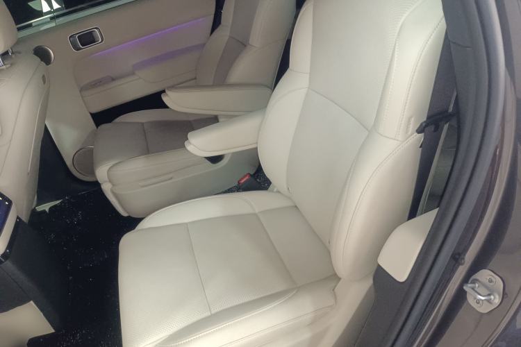 Used Li Auto L9 2024 Ultra Model Left Rear Seat