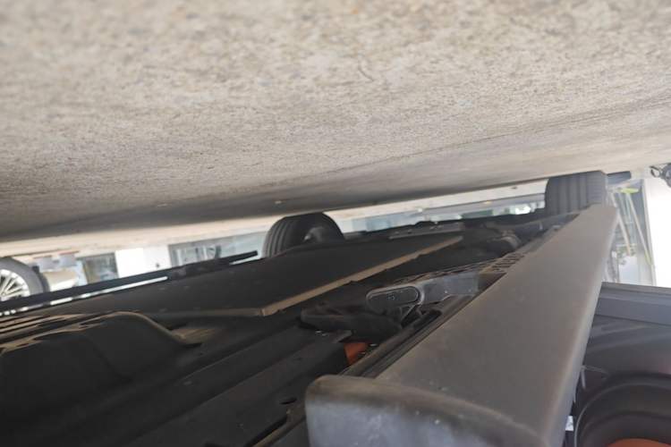 Used Li Auto L9 2024 Ultra Model Left Side Sill
