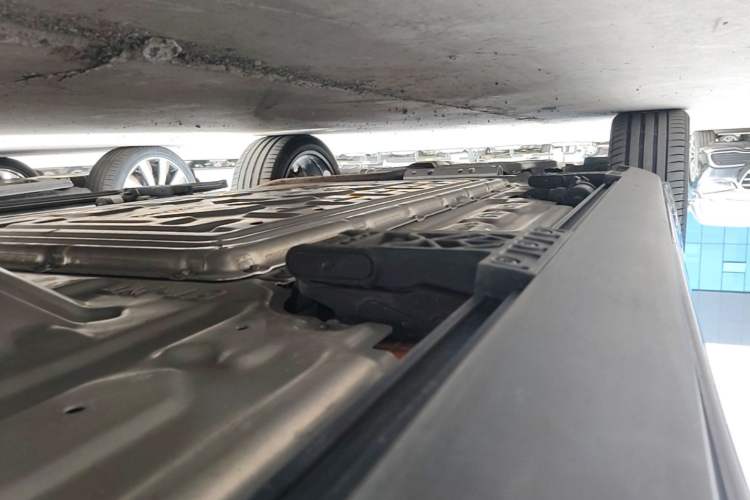Used Li Auto L9 2024 Ultra Model Left Side Sill