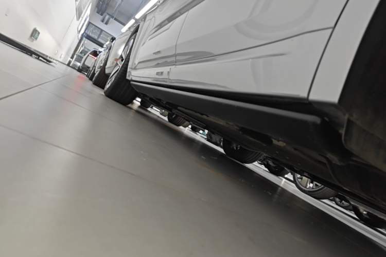 Used Li Auto L9 2024 Ultra Model Left Side Sill