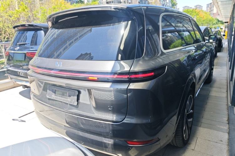 Used Li Auto L9 2024 Ultra Model Rear Right 45 Deg