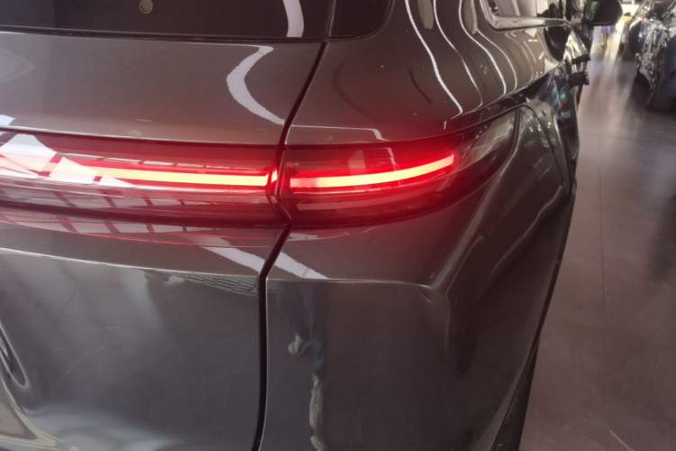 Used Li Auto L9 2024 Ultra Model Right Rear Taillight