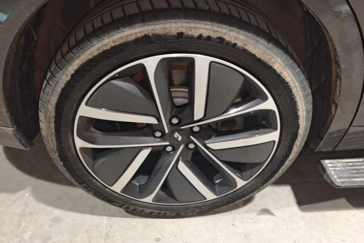 Used Li Auto L9 2024 Ultra Model Right Rear Wheel Hub