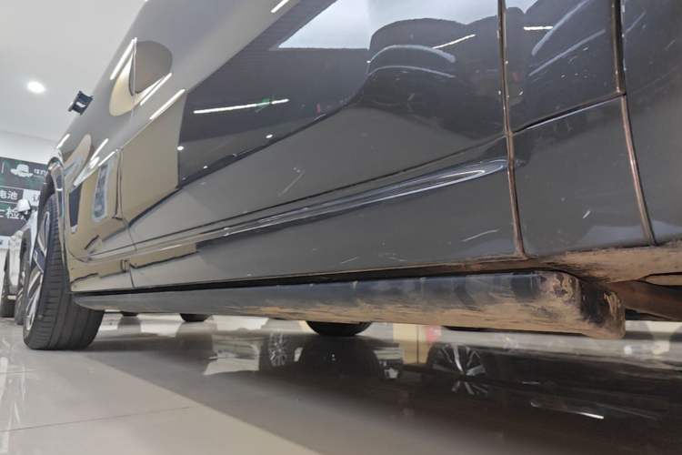 Used Li Auto L9 2024 Ultra Model Right Side Sill