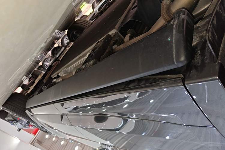 Used Li Auto L9 2024 Ultra Model Right Side Sill