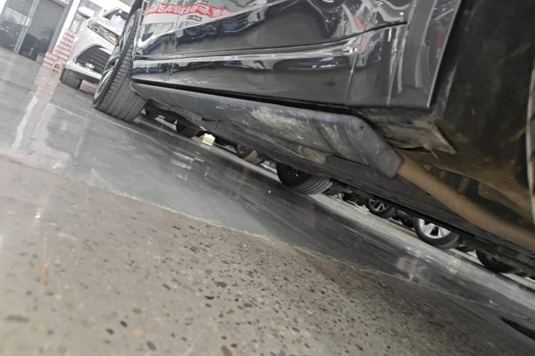 Used Li Auto L9 2024 Ultra Model Right Side Sill