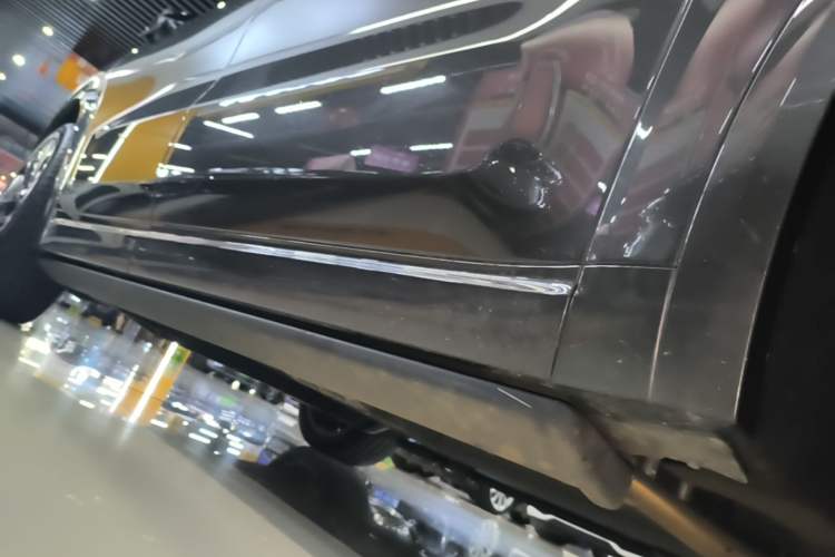 Used Li Auto L9 2024 Ultra Model Right Side Sill