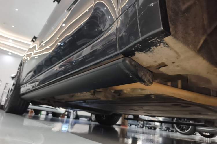 Used Li Auto L9 2024 Ultra Model Right Side Sill