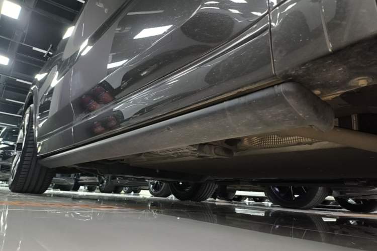 Used Li Auto L9 2024 Ultra Model Right Side Sill