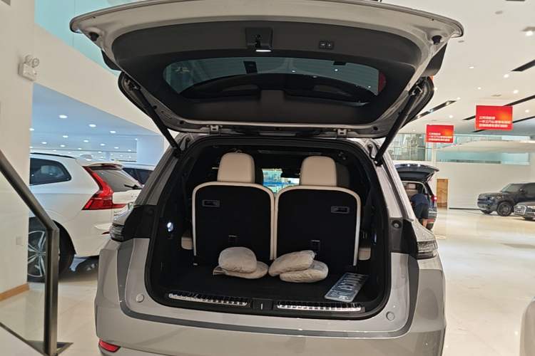 Used Li Auto L9 2024 Ultra Model Trunk