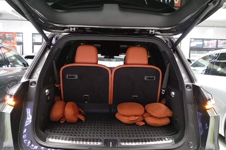 Used Li Auto L9 2024 Ultra Model Trunk