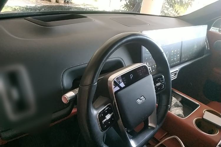 Used Li Auto L9 2024 Ultra Model Center Console