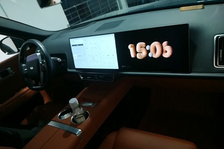 Used Li Auto L9 2024 Pro Model Center Console