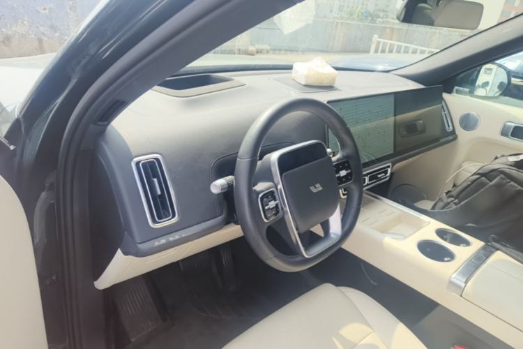 Used Li Auto L9 2024 Ultra Model Center Console