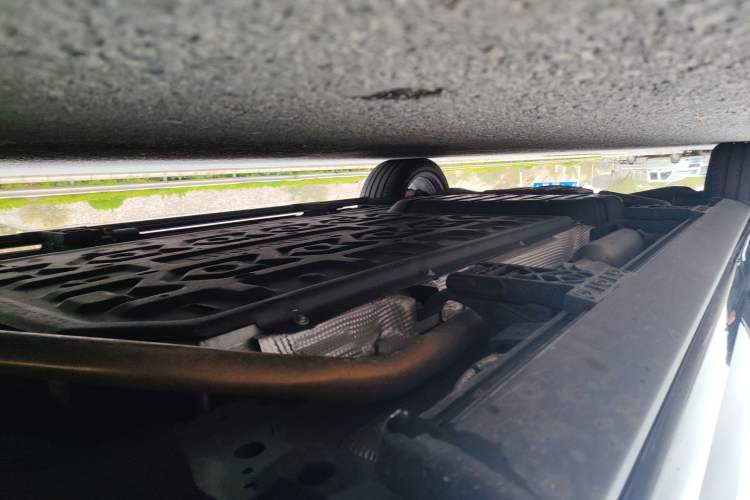 Used Li Auto L9 2024 Ultra Model Chassis Front Right