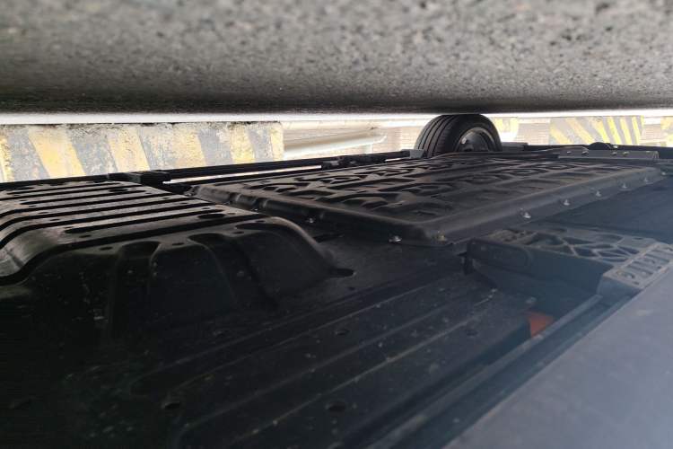 Used Li Auto L9 2024 Ultra Model Chassis Rear Left