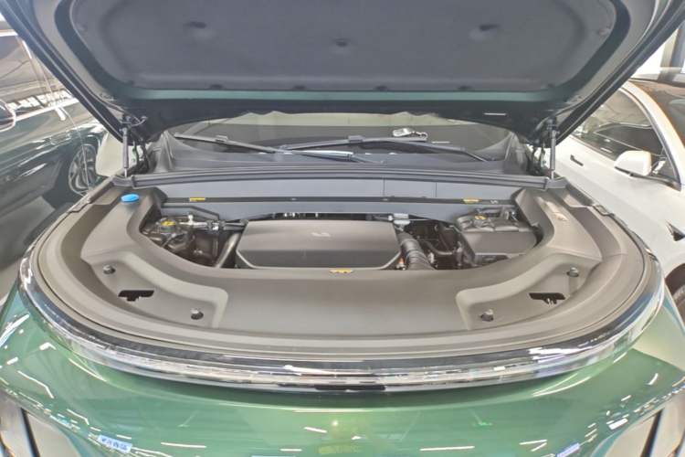 Used Li Auto L9 2024 Ultra Model Engine Bay