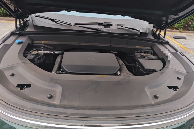 Used Li Auto L9 2024 Ultra Model Engine Bay