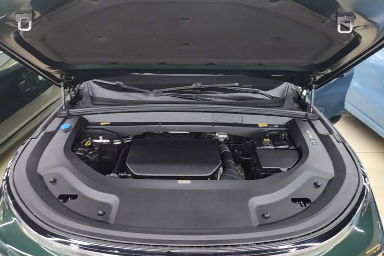 Used Li Auto L9 2024 Ultra Model Engine Bay