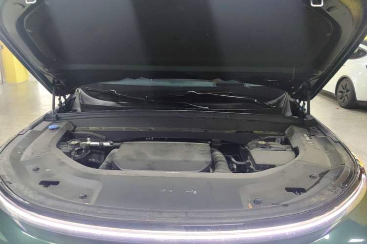Used Li Auto L9 2024 Ultra Model Engine Bay