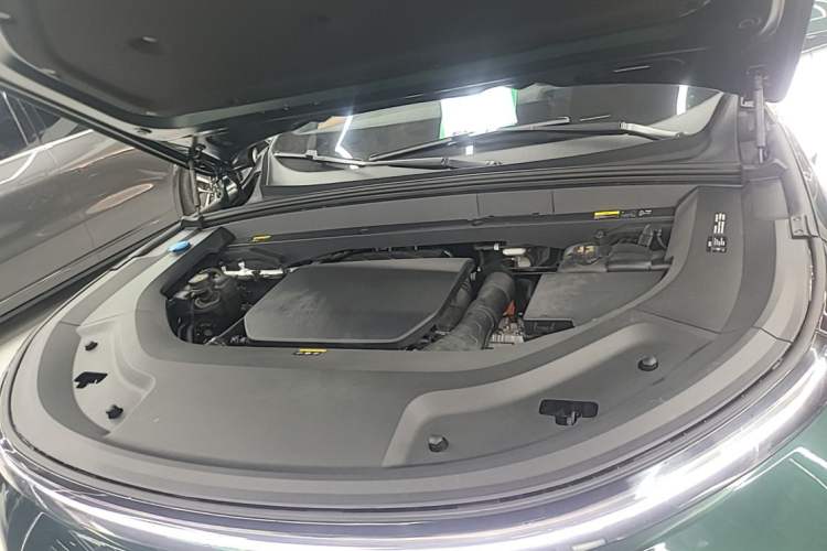 Used Li Auto L9 2024 Ultra Model Engine Bay