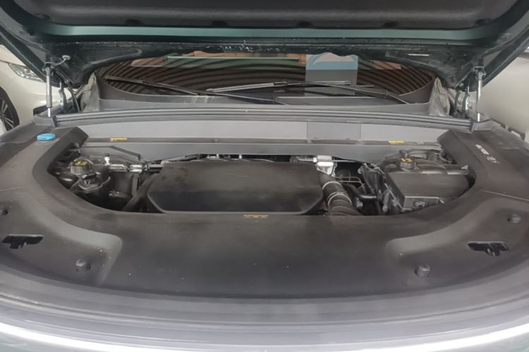 Used Li Auto L9 2024 Ultra Model Engine Bay
