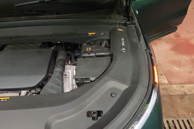 Used Li Auto L9 2024 Pro Model Engine Bay Left