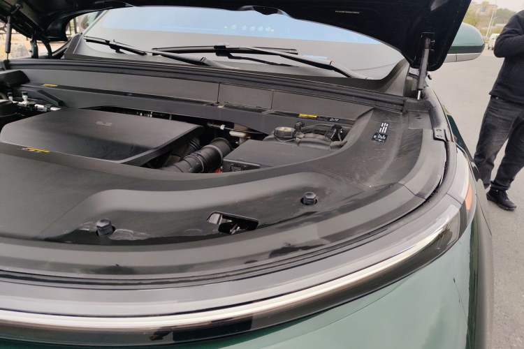 Used Li Auto L9 2024 Ultra Model Engine Bay Left