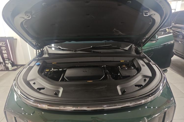 Used Li Auto L9 2024 Pro Model Engine Bay