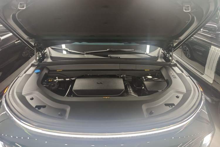 Used Li Auto L9 2024 Pro Model Engine Bay