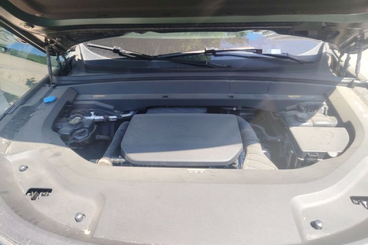 Used Li Auto L9 2024 Pro Model Engine Bay