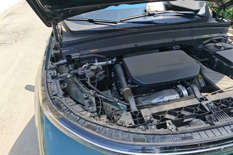 Used Li Auto L9 2024 Ultra Model Engine Bay Right
