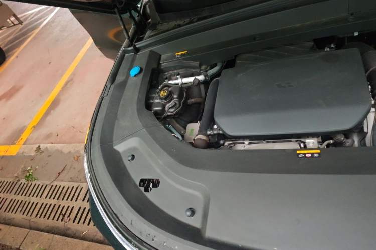 Used Li Auto L9 2024 Pro Model Engine Bay Right