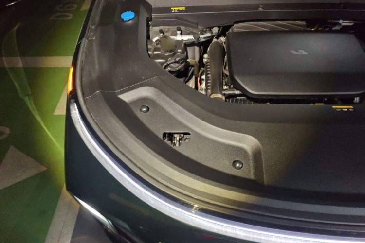 Used Li Auto L9 2024 Ultra Model Engine Bay Right