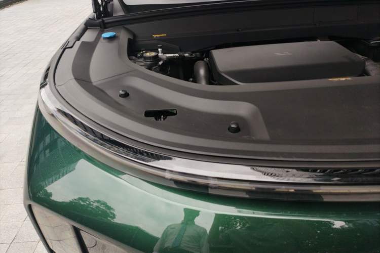 Used Li Auto L9 2024 Ultra Model Engine Bay Right