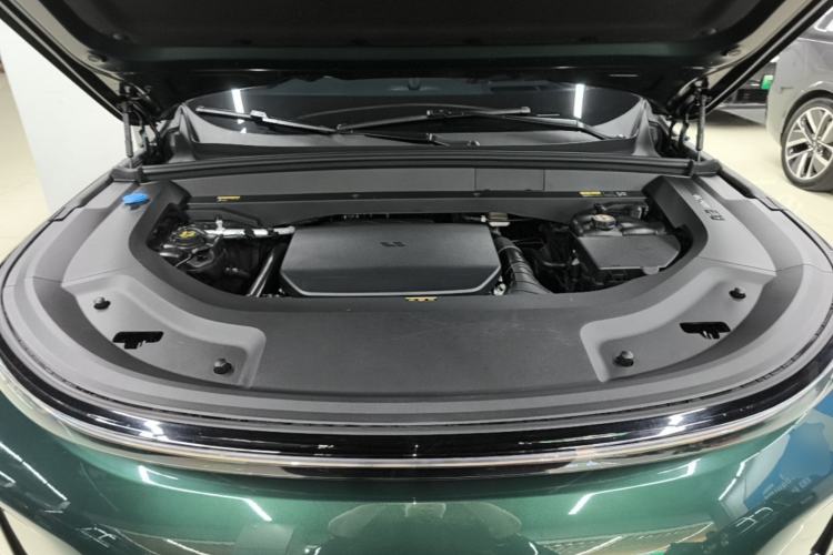 Used Li Auto L9 2024 Ultra Model Engine Bay