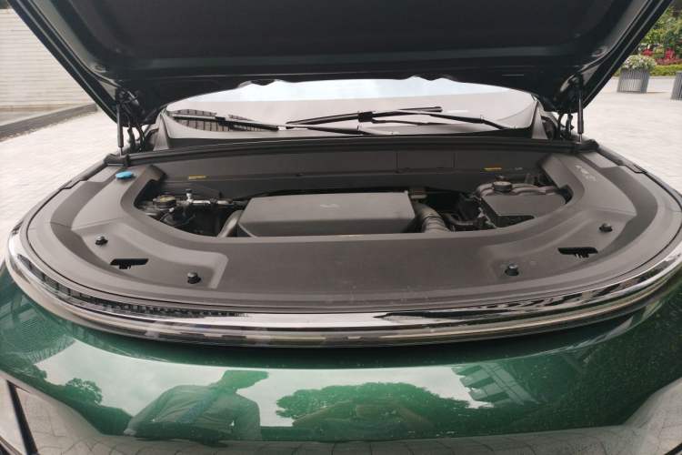 Used Li Auto L9 2024 Ultra Model Engine Bay