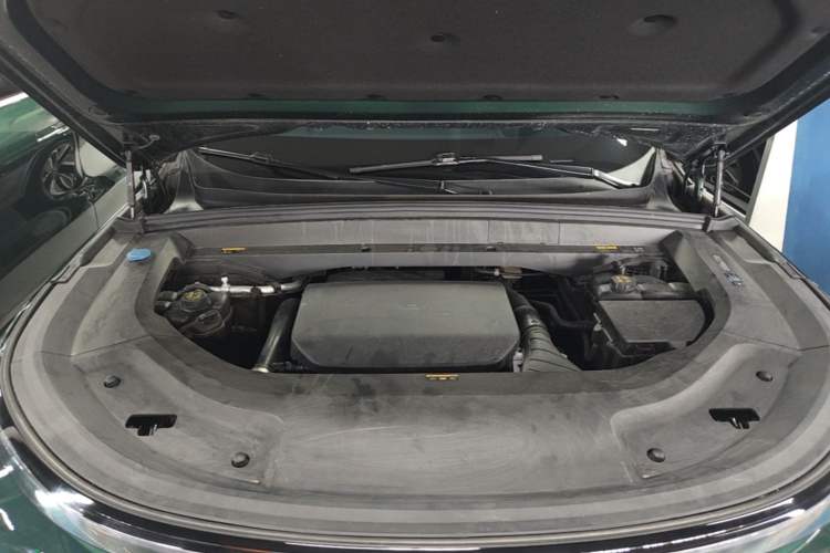 Used Li Auto L9 2024 Ultra Model Engine Bay