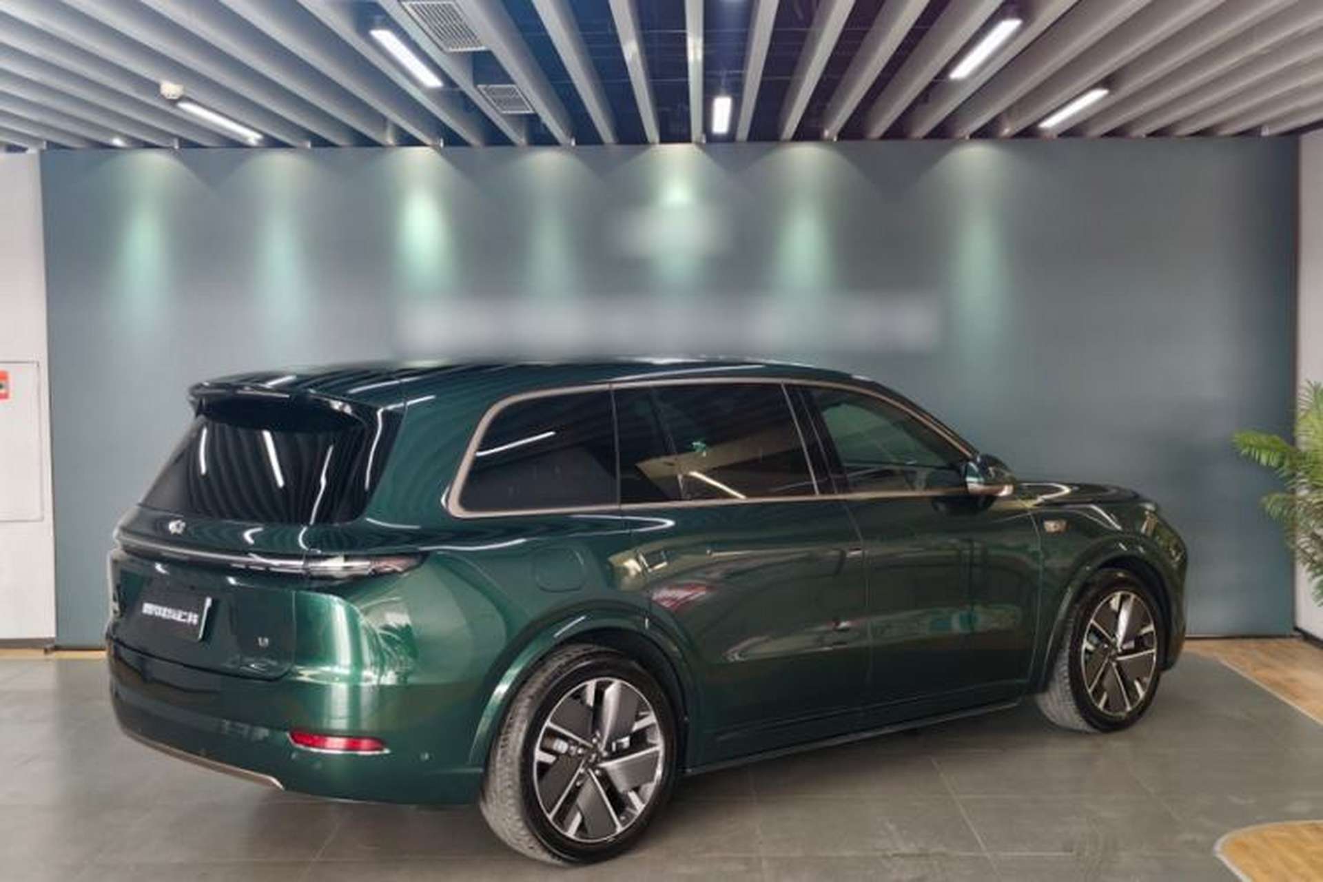 Used Li Auto L9 2024 Ultra Model Exterior 4